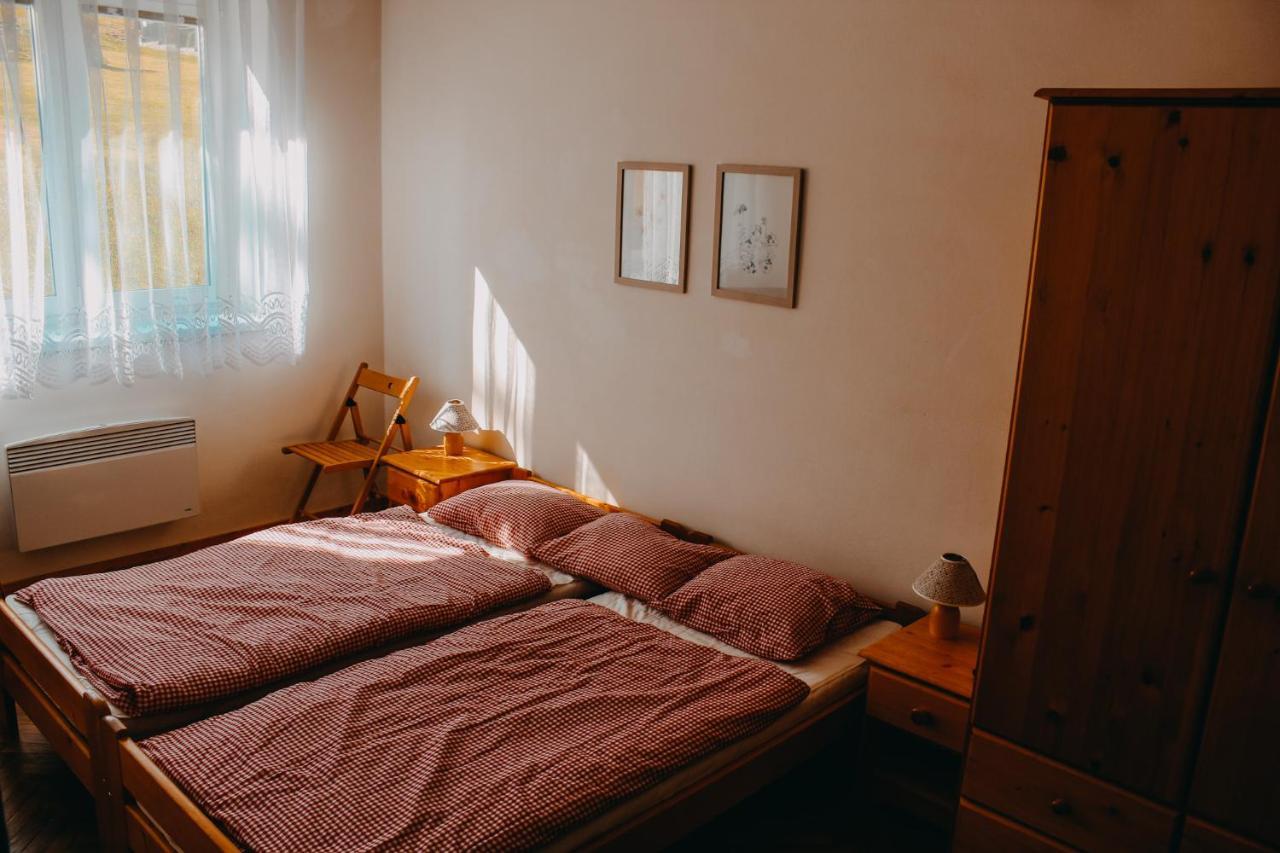 Apartman Rokytnice Nad Jizerouアパートメント エクステリア 写真